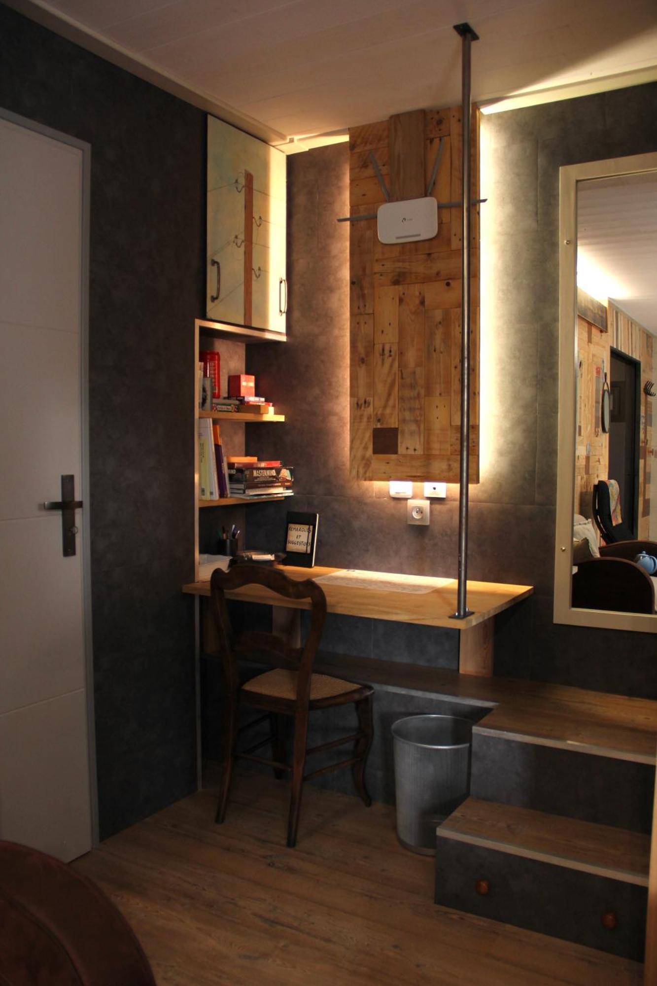 Apartment Chaleureux Meuble Proche